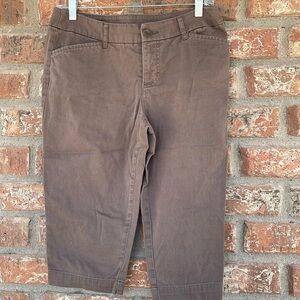 ST John’s Bay Capris